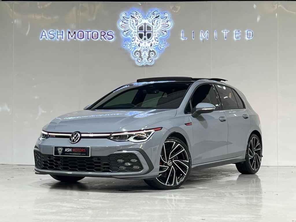 View VOLKSWAGEN GOLF 2.0 TSI GTI