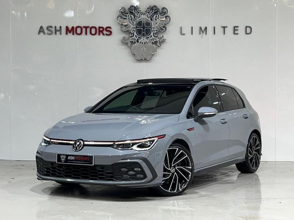 View VOLKSWAGEN GOLF 2.0 TSI GTI