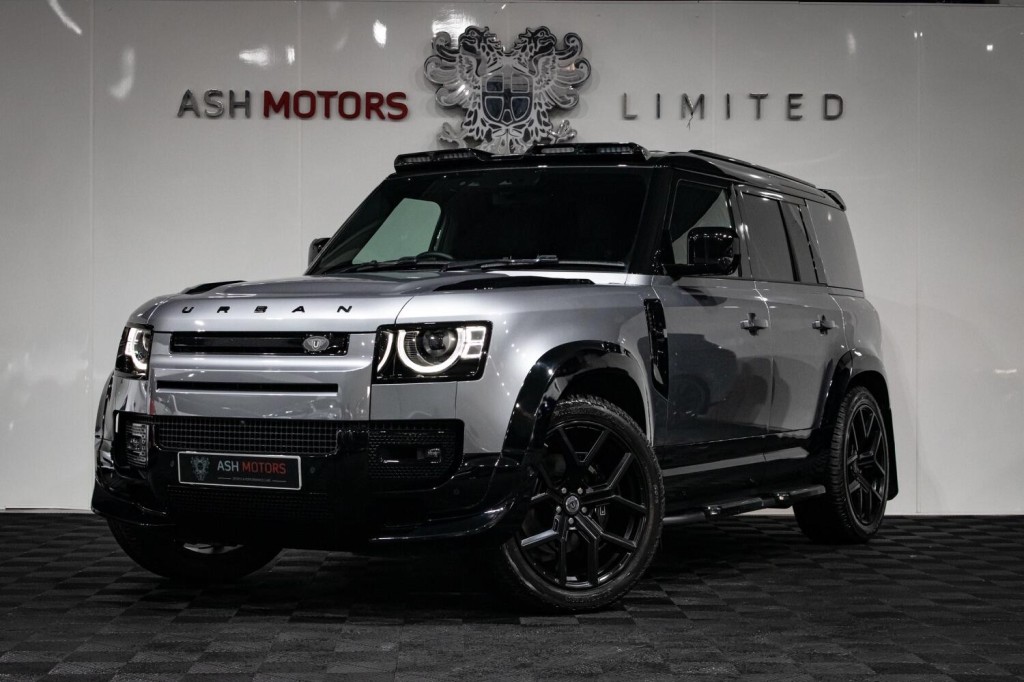 View LAND ROVER DEFENDER 3.0 D300 MHEV X-Dynamic HSE