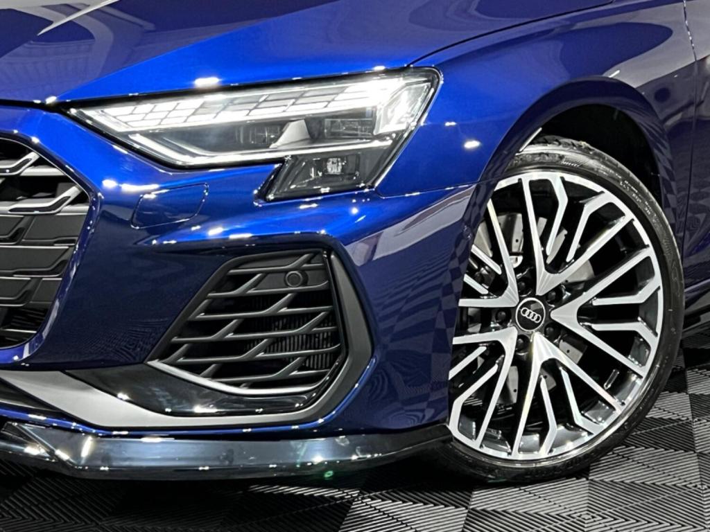 View AUDI S3 2.0 TFSI Black Edition