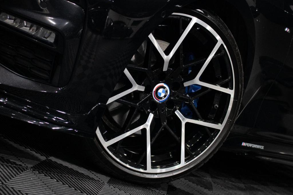 View BMW 3 SERIES 2.0 320d M Sport Saloon