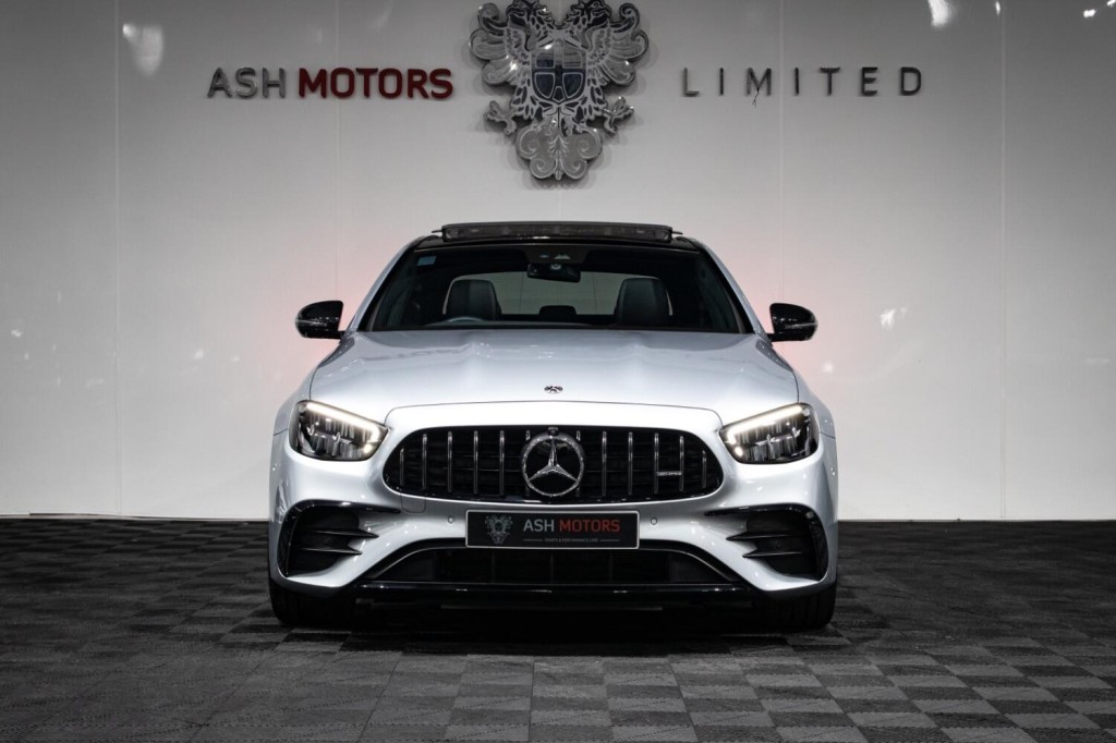 View MERCEDES-BENZ E CLASS 3.0 E53h BiTurbo MHEV AMG Night Edition