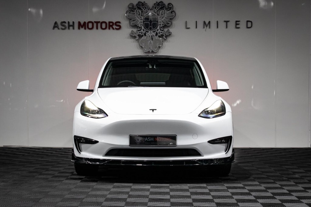 View TESLA MODEL Y (Dual Motor) Long Range