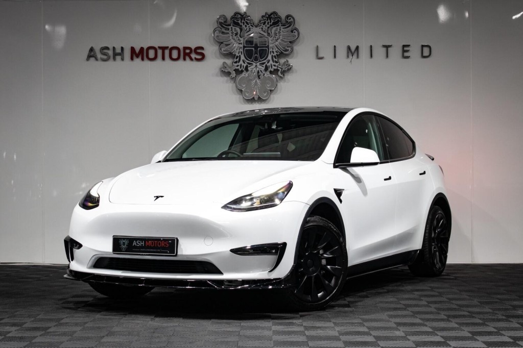 View TESLA MODEL Y (Dual Motor) Long Range