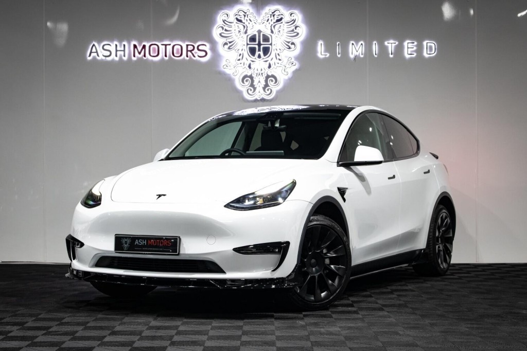View TESLA MODEL Y (Dual Motor) Long Range