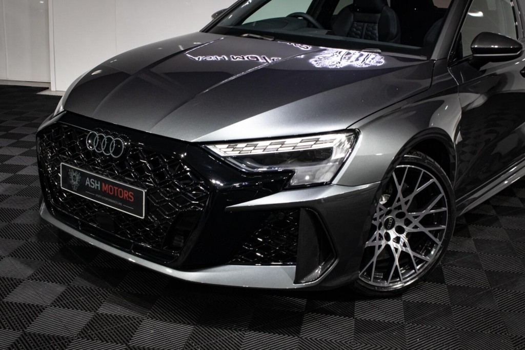 View AUDI RS3 Sportback Carbon Vorsprung (2024 - )