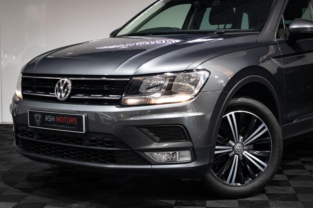 View VOLKSWAGEN TIGUAN 2.0 TDI BlueMotion Tech SE