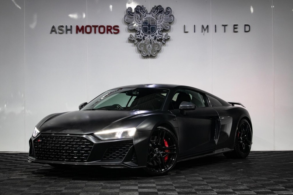 View AUDI R8 5.2 FSI V10 Performance