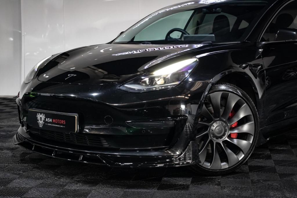 View TESLA MODEL 3 (Dual Motor) Performance