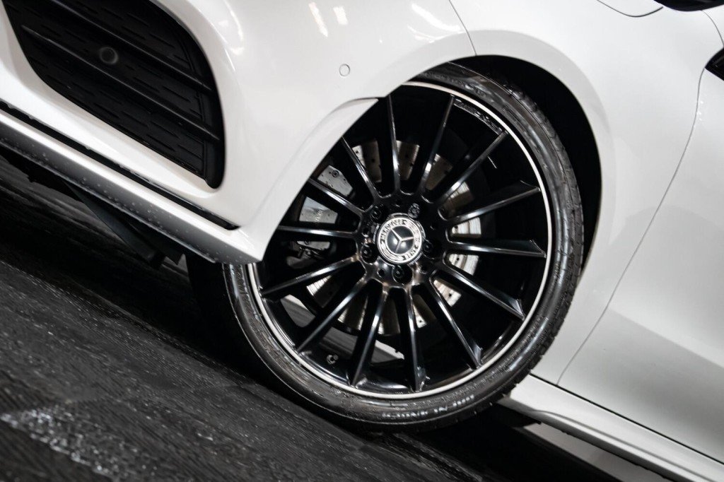 View MERCEDES-BENZ CLA 2.0 CLA220d AMG Line Night Edition