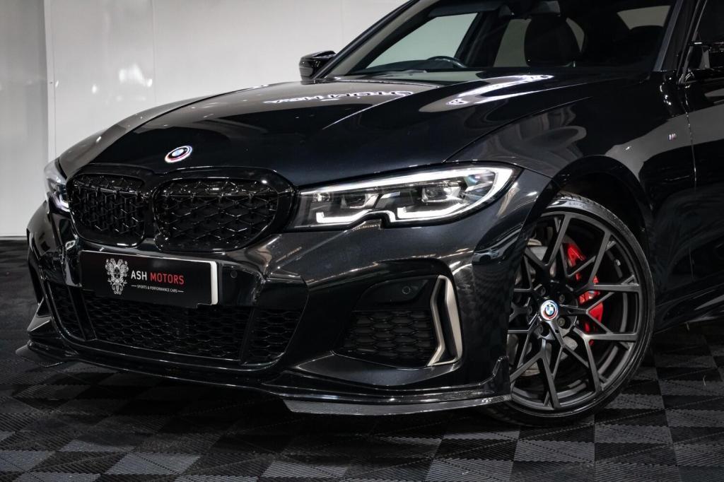 View BMW 3 SERIES 3.0 M340i xDrive Saloon