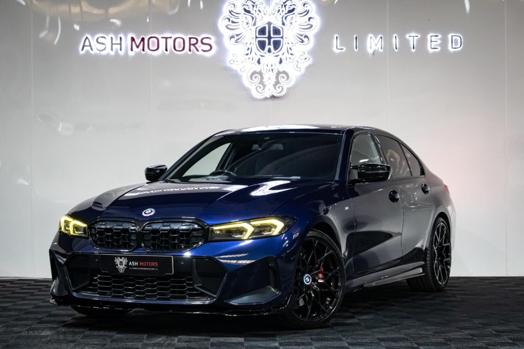 View BMW 3 SERIES 3.0 M340i xDrive Saloon