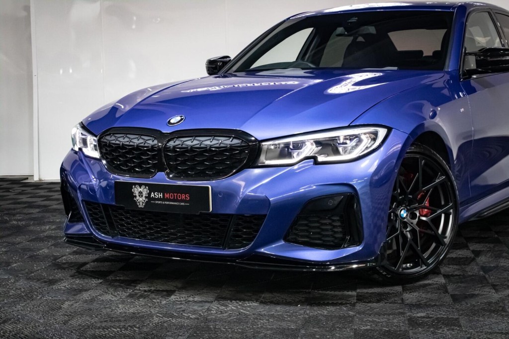 View BMW 3 SERIES 3.0 M340i xDrive Saloon