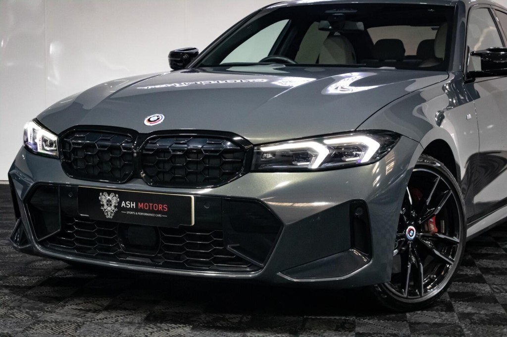 View BMW 3 SERIES 3.0 M340i xDrive Saloon