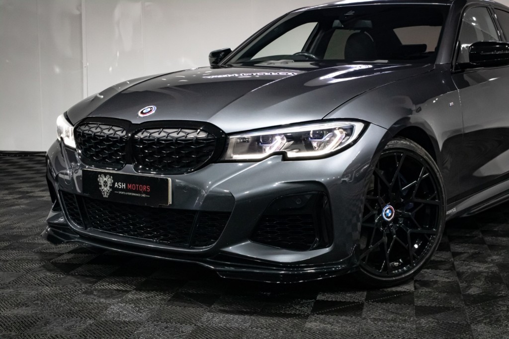 View BMW 3 SERIES 3.0 M340i xDrive Saloon