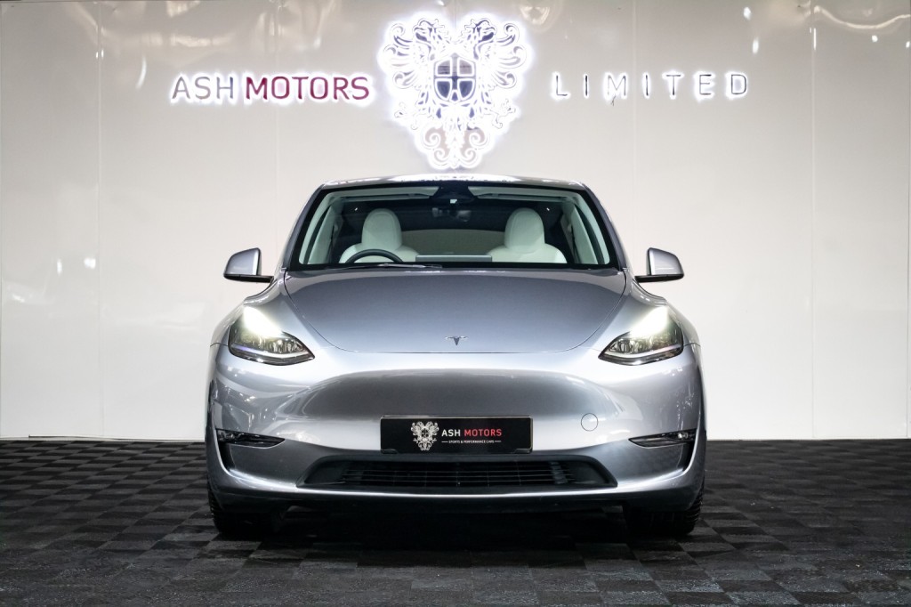 View TESLA MODEL Y (Dual Motor) Performance