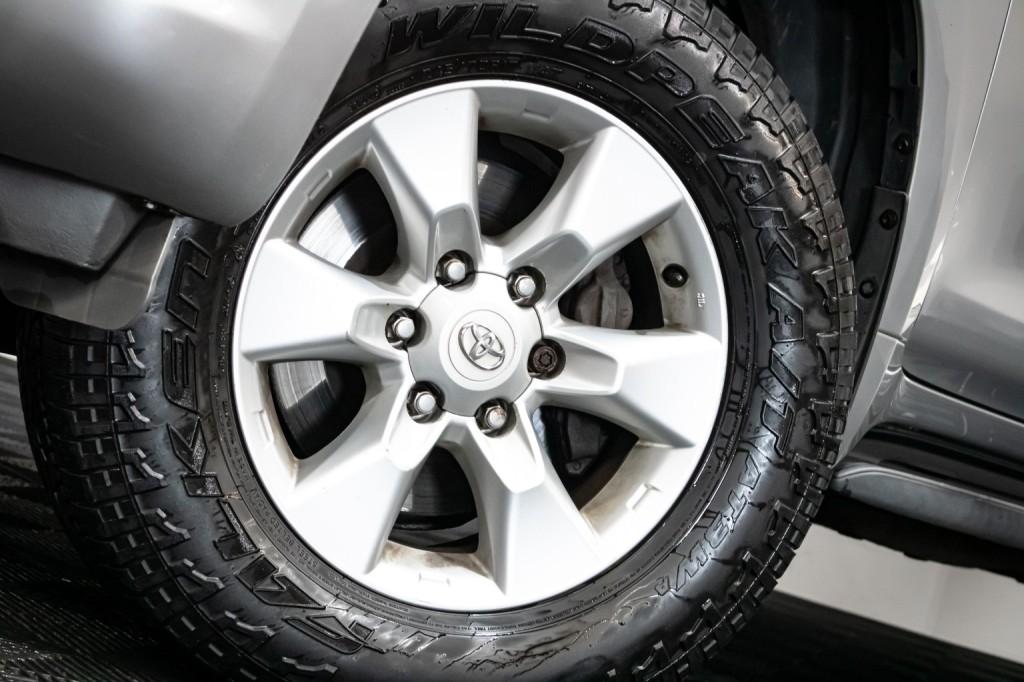 View TOYOTA LAND CRUISER 3.0