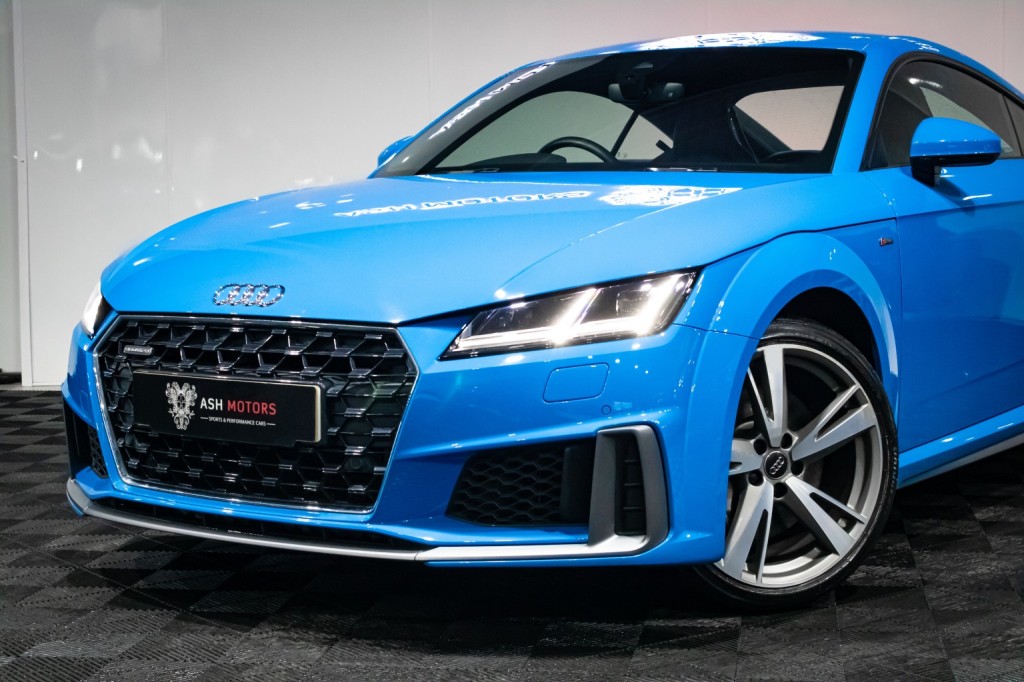 View AUDI TT 2.0 TFSI 45 S line