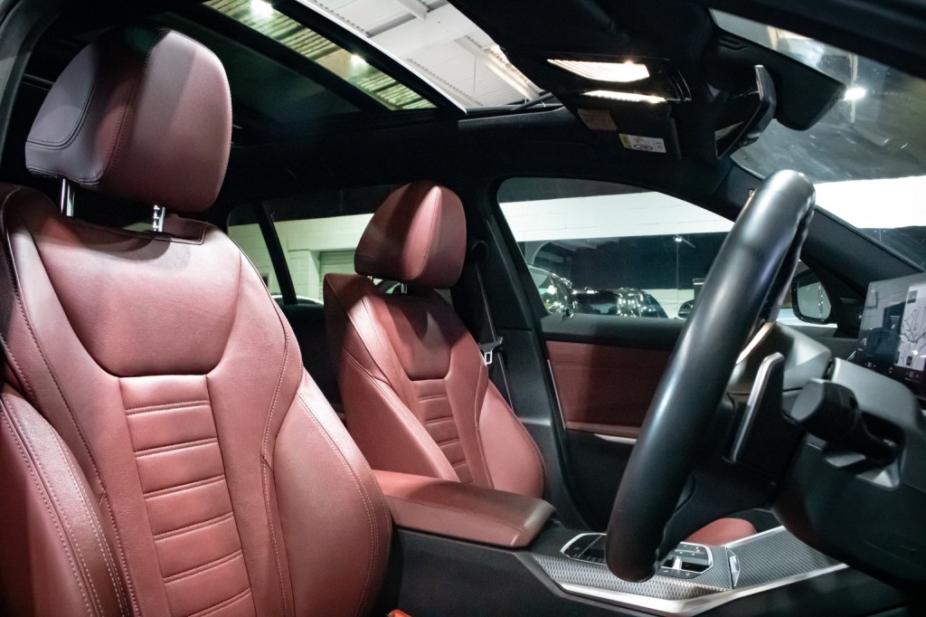 View BMW 3 SERIES 2.0 330e M Sport Touring