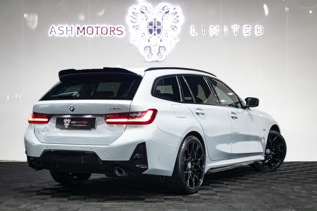 View BMW 3 SERIES 2.0 330e M Sport Touring