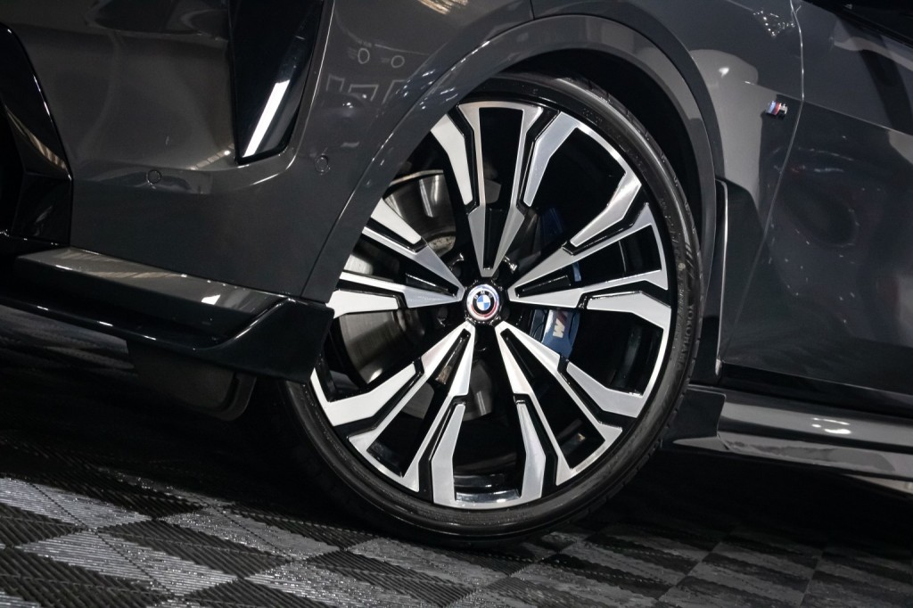 View BMW X7 3.0 X7 xDrive40i M Sport