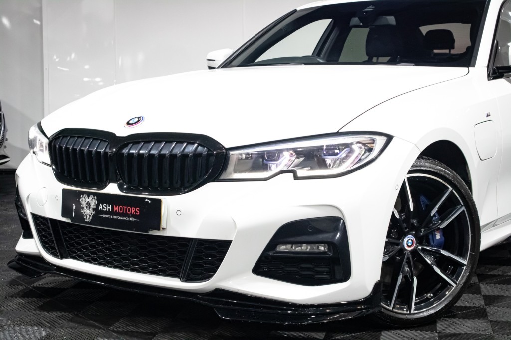 View BMW 3 SERIES 2.0 330e M Sport Saloon