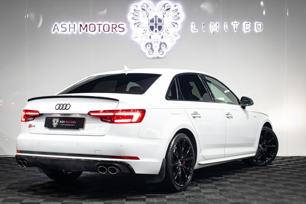 View AUDI S4 3.0 TFSI V6