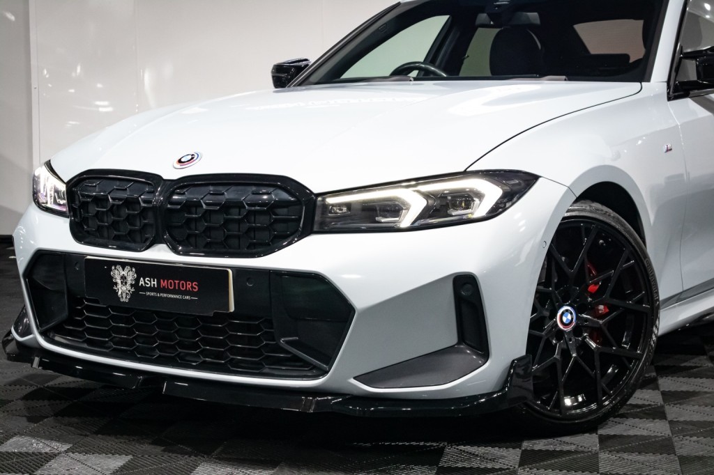 View BMW 3 SERIES 3.0 M340d xDrive Saloon