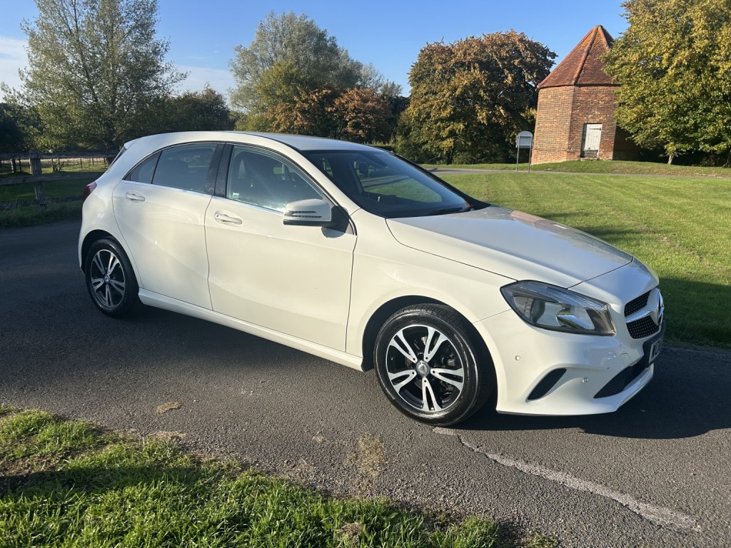 View MERCEDES-BENZ A CLASS 1.6 A180 SE