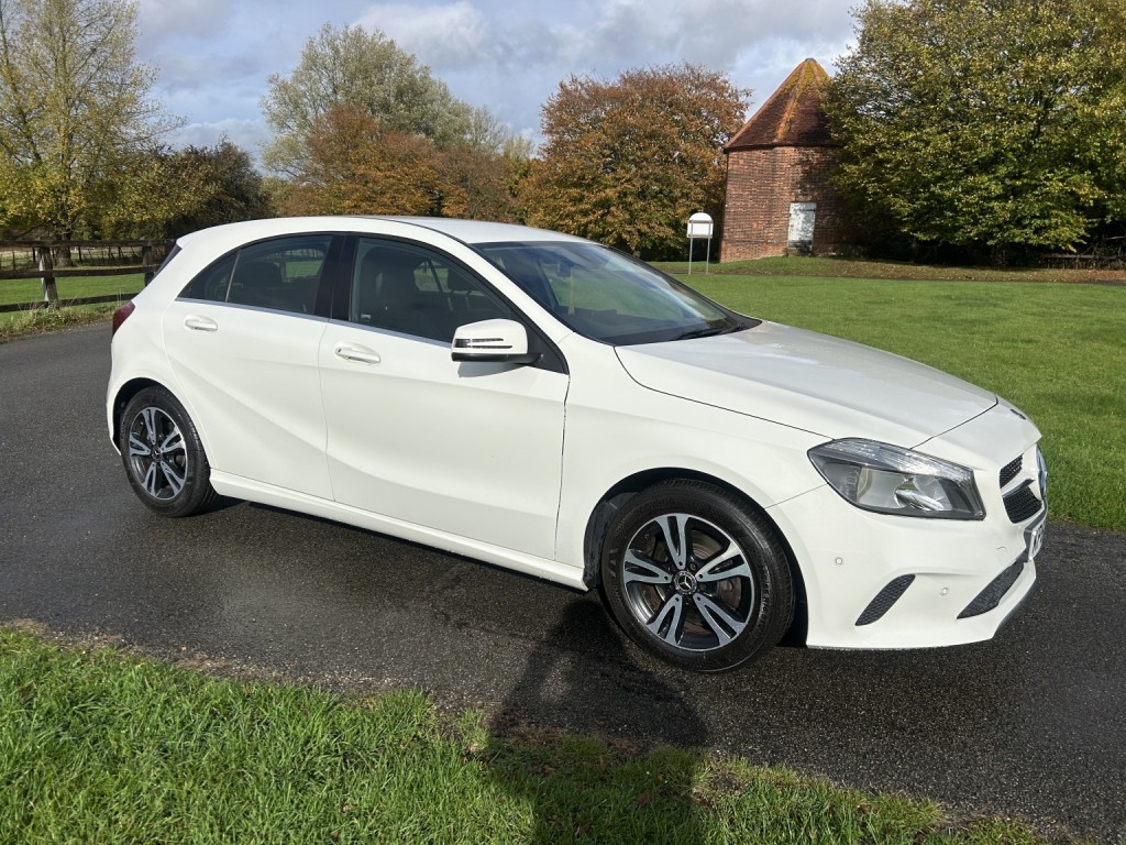 View MERCEDES-BENZ A CLASS 1.6 A160 SE