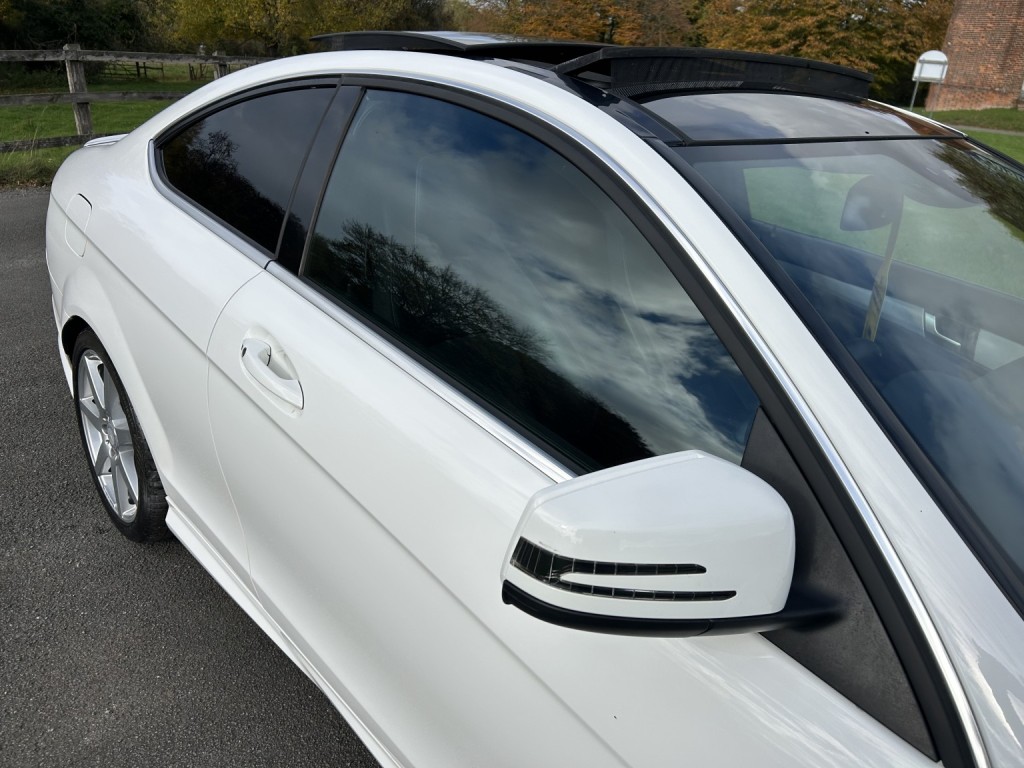 View MERCEDES-BENZ C CLASS 2.1 C250 CDI AMG Sport Edition