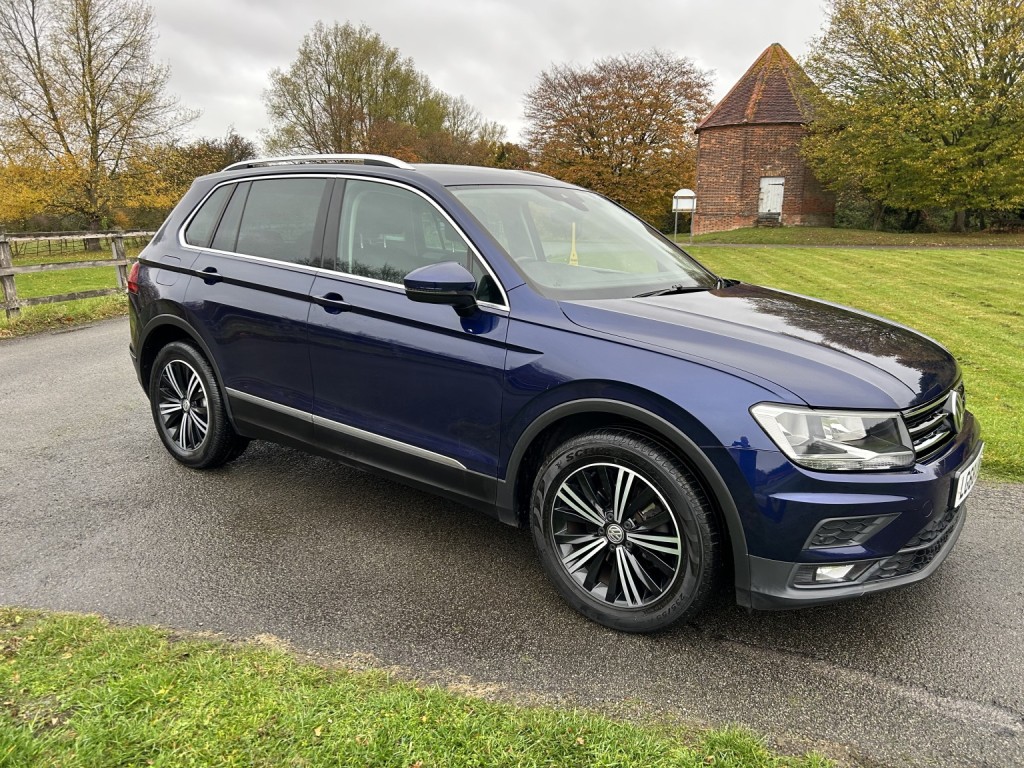 View VOLKSWAGEN TIGUAN 1.4 TSI SE Navigation