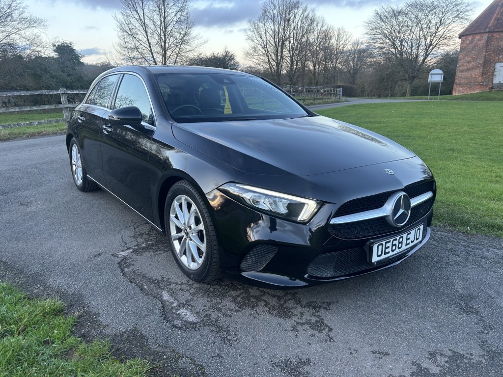 View MERCEDES-BENZ A CLASS 1.3 A180 Sport