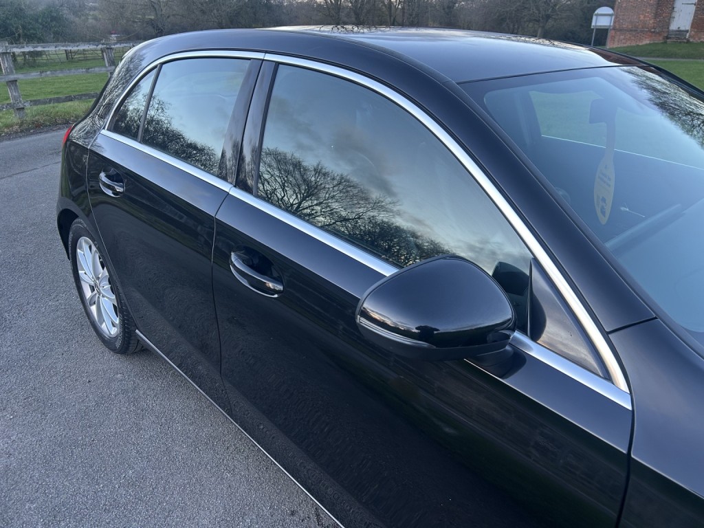 View MERCEDES-BENZ A CLASS 1.3 A180 Sport