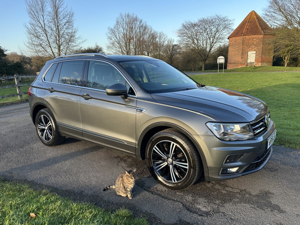 View VOLKSWAGEN TIGUAN 1.4 TSI SE Navigation