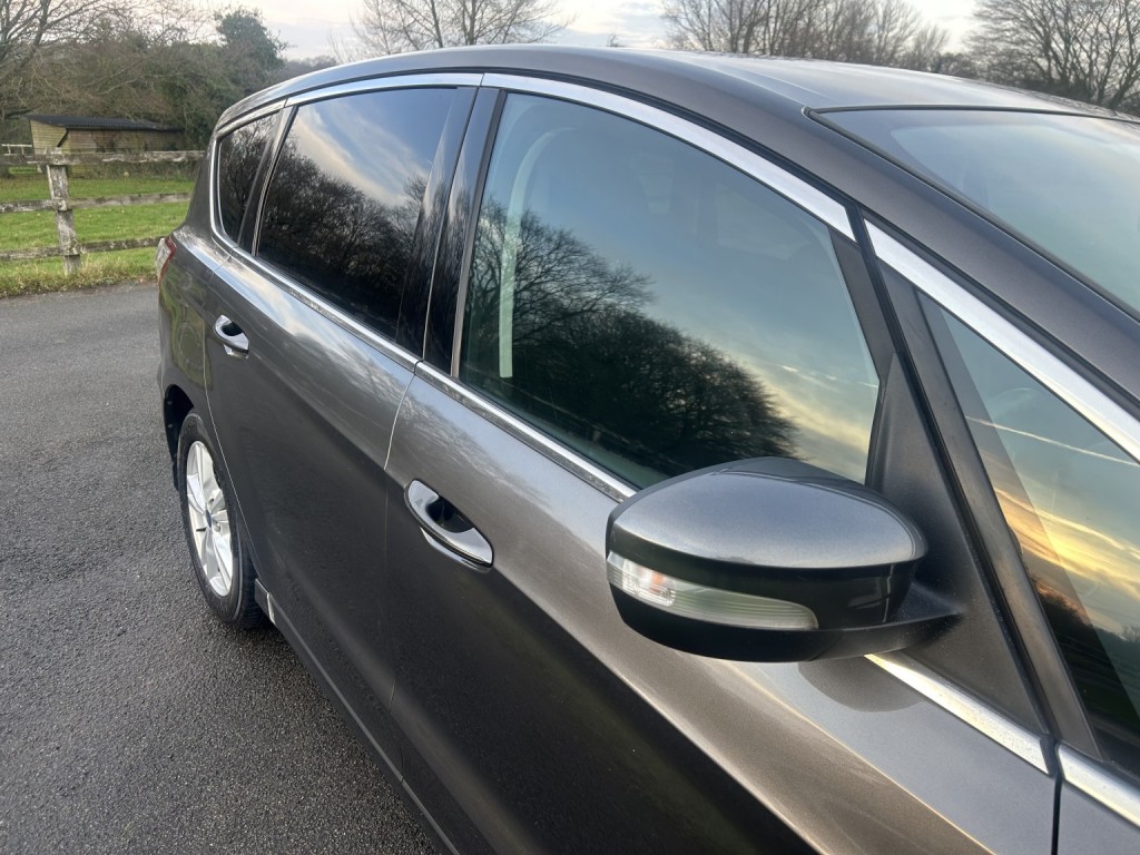 View FORD S-MAX 1.5 T EcoBoost Titanium 7 Seater Mpv
