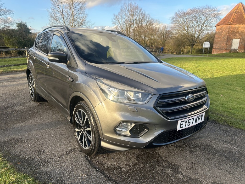 View FORD KUGA 2.0 TDCi EcoBlue ST-Line