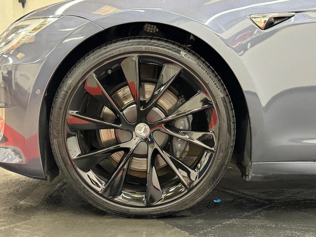 TESLA MODEL S