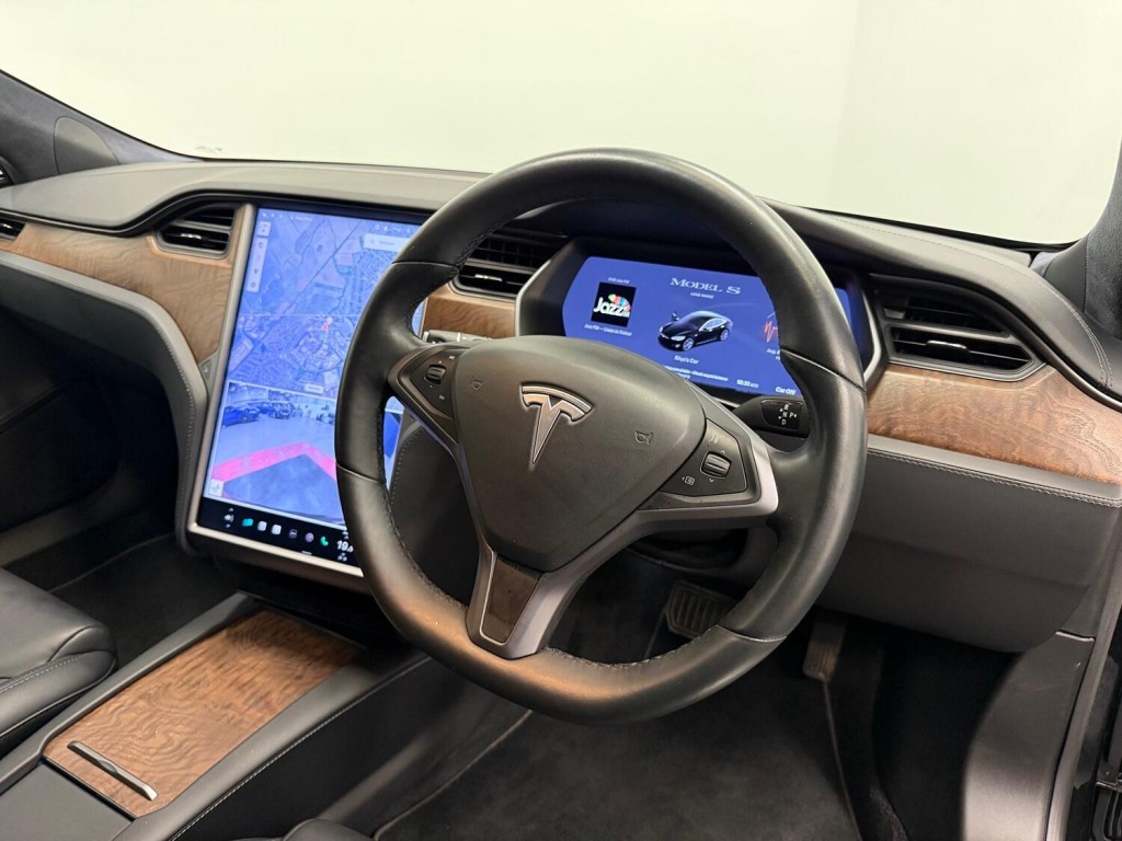TESLA MODEL S