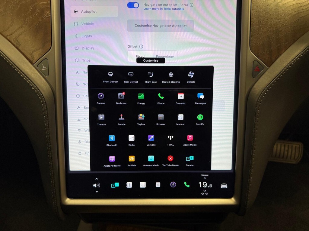 TESLA MODEL S