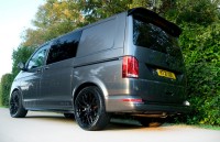 VOLKSWAGEN TRANSPORTER KOMBI