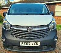 VAUXHALL VIVARO
