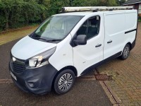 VAUXHALL VIVARO
