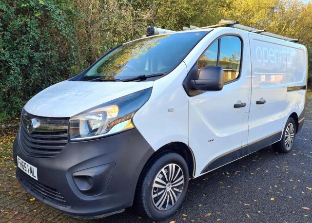 VAUXHALL VIVARO