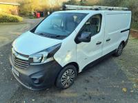 VAUXHALL VIVARO