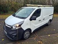 VAUXHALL VIVARO