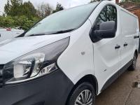 VAUXHALL VIVARO