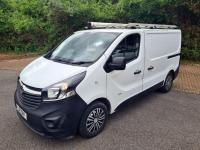 VAUXHALL VIVARO