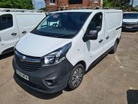 VAUXHALL VIVARO