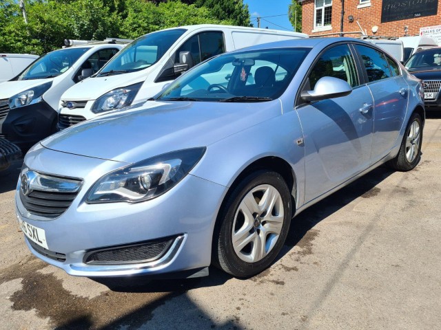 VAUXHALL INSIGNIA